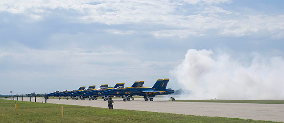 Blue Angels Test The Smoke