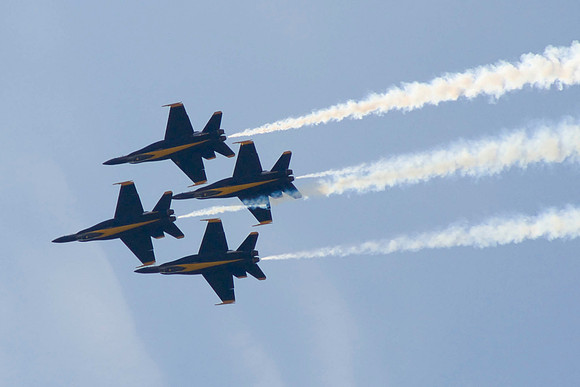 Diamond Aileron Roll