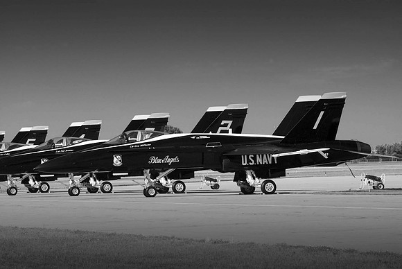 Blue Angels Wait For The Afternoon Show