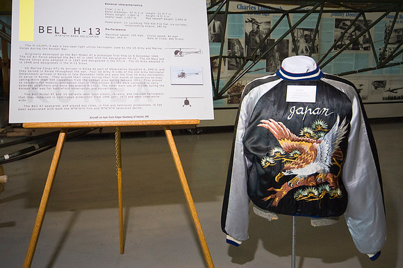 Bell H-13 Place Card and Jacket