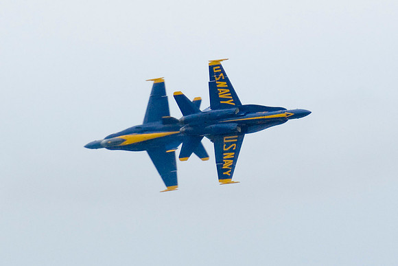 Opposing Knife-Edge Pass