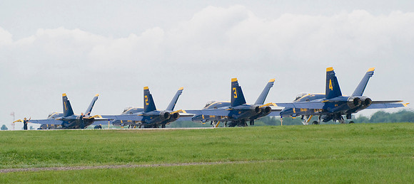 The Blue Angels Prepare To Park