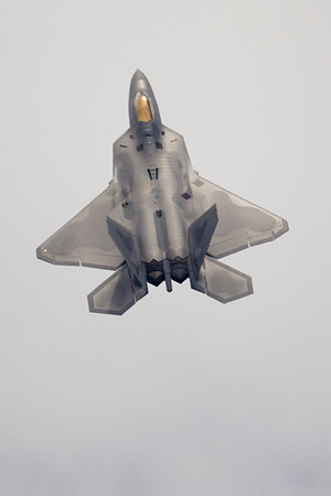 F-22A Raptor Climbs