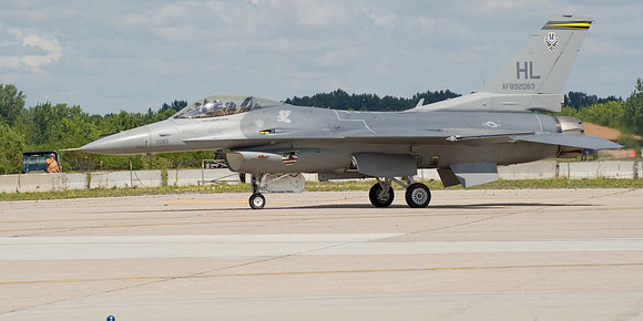 AF89 2083