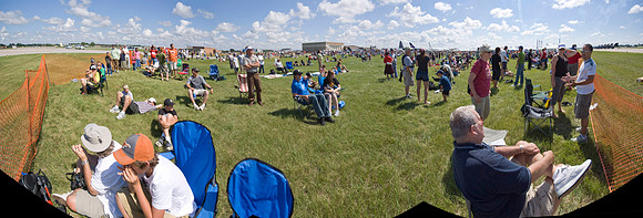 2011 Fargo Airsho Crowd