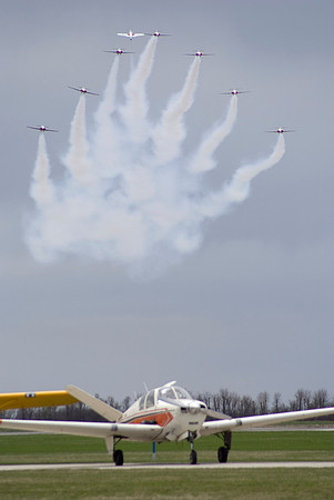 Snowbirds Smoke Over Bonanza